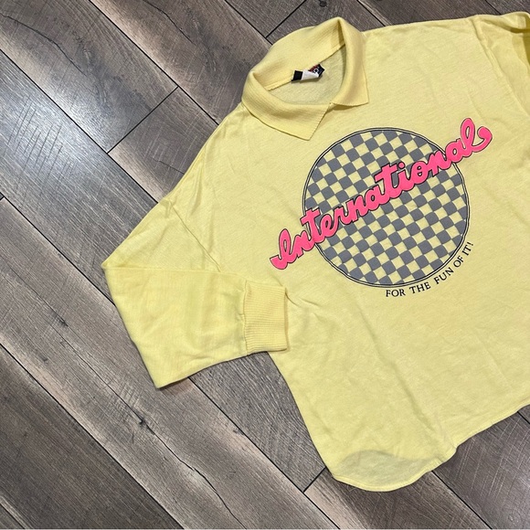 Vintage Turbigo Collared Pullover - Picture 2 of 8